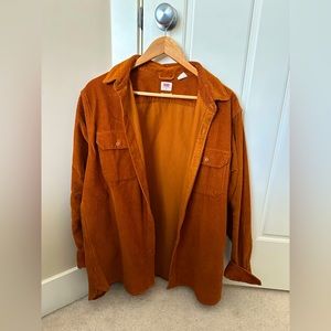 Like new Levi’s pumpkin corduroy over shirt in men’s medium